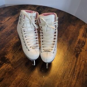 RIEDELL SHOE  PEARL White Ice Skates, Girls Size Y11, Luna Blade ES7